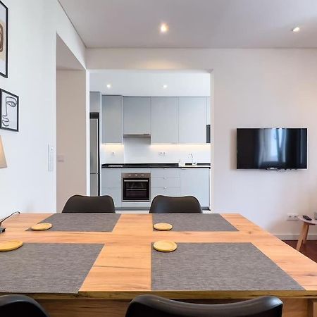 Appartamento Olaias Lisbon 2 Bed Near Metro 2 Esterno foto