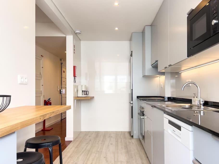 Appartamento Olaias Lisbon 2 Bed Near Metro 2 Esterno foto