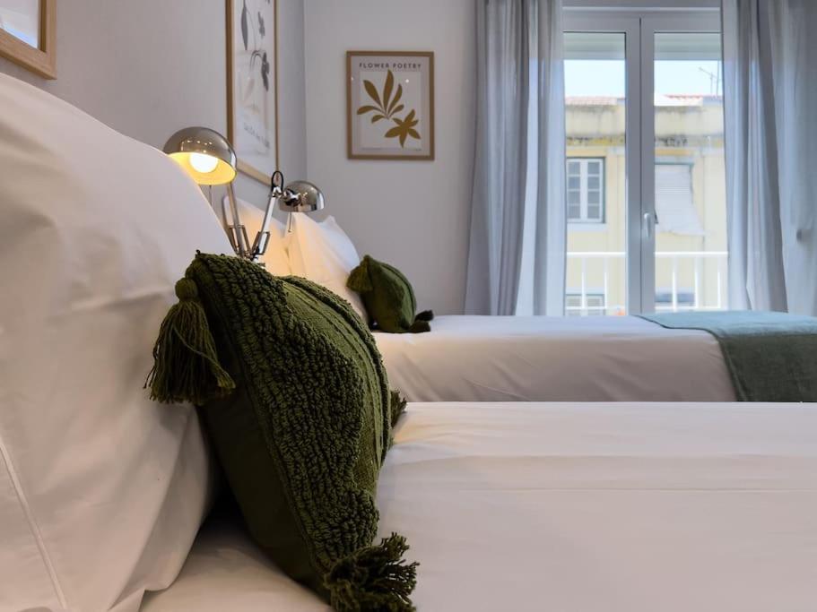Appartamento Olaias Lisbon 2 Bed Near Metro 2 Esterno foto