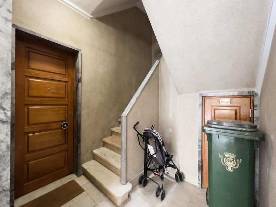 Appartamento Olaias Lisbon 2 Bed Near Metro 2 Esterno foto